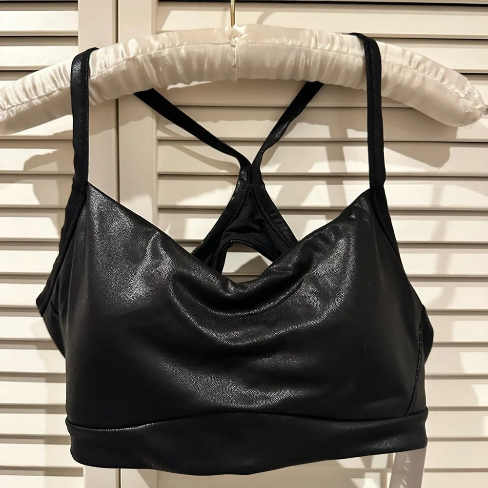 NWT Athleta Vital Matte Foil Bra - Picture 2 of 4